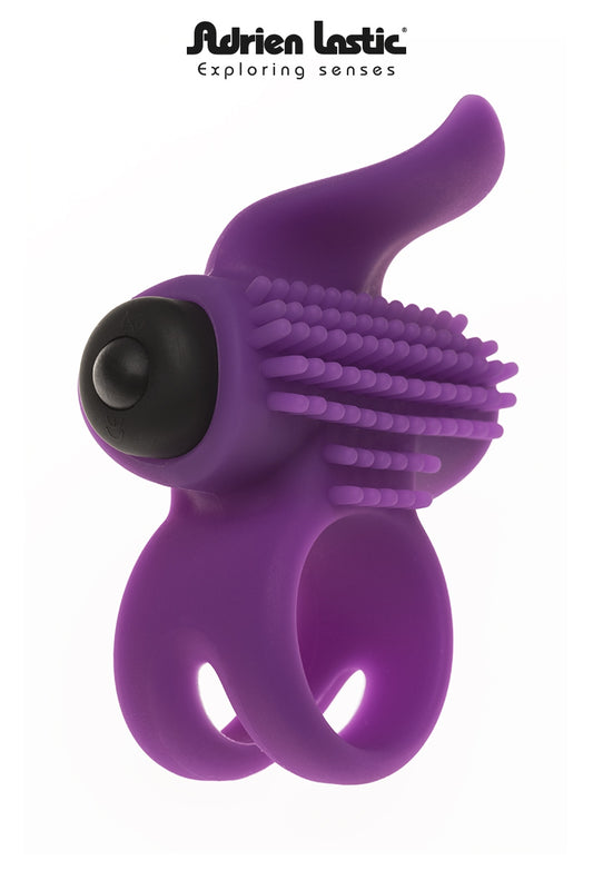 Adrien Lastic présente le Bullet Lastic ring et ses 2 sextoys en 1. Bullet Lastic ring est un somptueux anneau de pén...