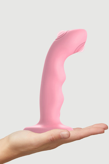 La marque Strap On Me présente le Vibro Tapping dildo wave rose, un dildo luxueux à double tapotement, idéal pour la... - vue 4